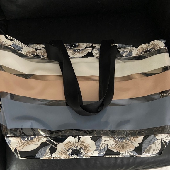 Vera Bradley Handbags - Brand new beach tote.